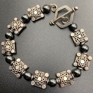 Metal and Plastic Beaded Toggle Clasp Bracelet